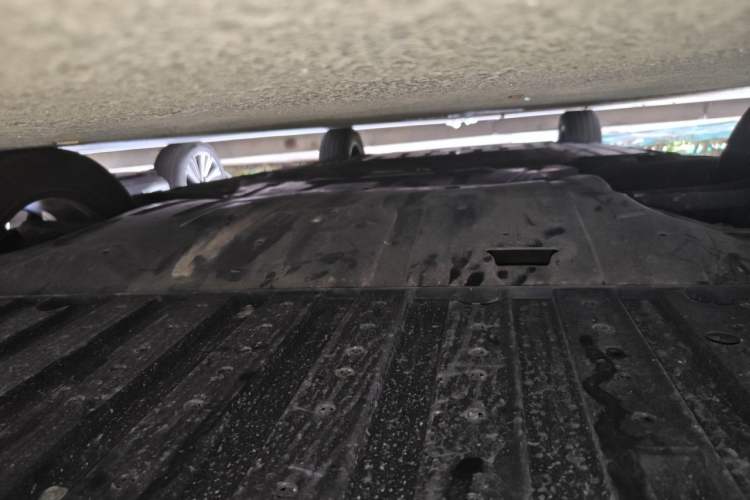 Used Geely Galaxy A7 2025 Model EM-i 70km Launch Edition Chassis Front
