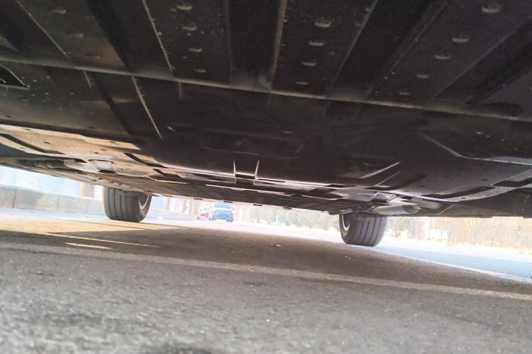 Used Geely Galaxy A7 2025 Model EM-i 150km Exploration+ Edition Chassis Front