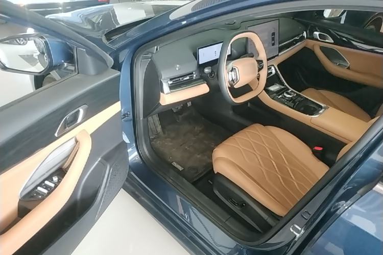 Used Geely Galaxy A7 2025 Model EM-i 150km Starship Edition Driver Seat