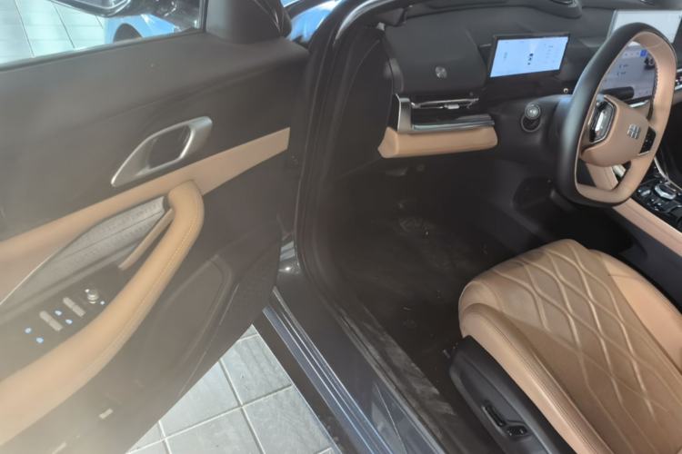 Used Geely Galaxy A7 2025 Model EM-i 150km Starship Edition Driver Seat