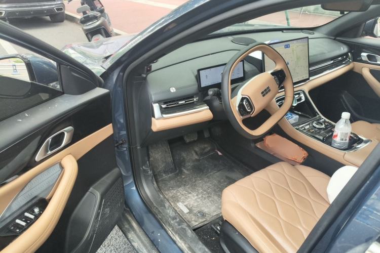 Used Geely Galaxy A7 2025 Model EM-i 70km Exploration Edition Driver Seat