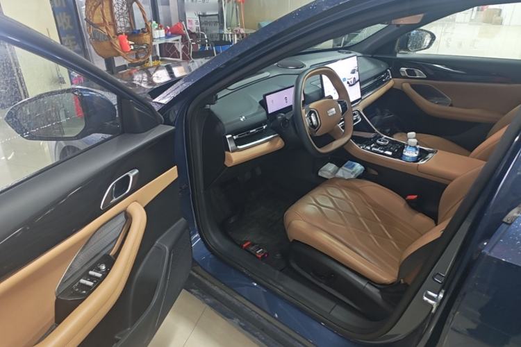 Used Geely Galaxy A7 2025 Model EM-i 150km Starship Edition Driver Seat
