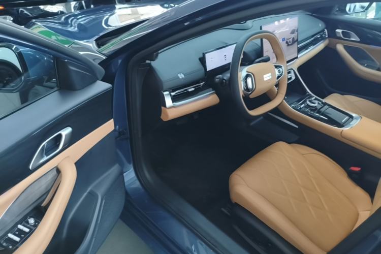 Used Geely Galaxy A7 2025 Model EM-i 150km Starship Edition Driver Seat