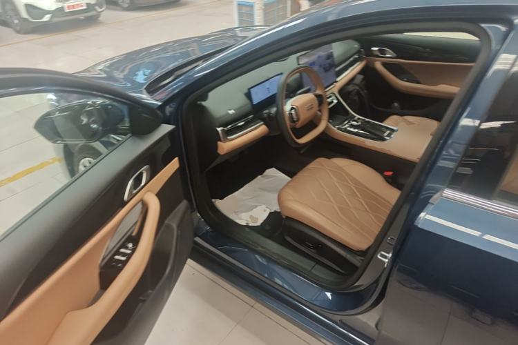 Used Geely Galaxy A7 2025 Model EM-i 150km Starship Edition Driver Seat