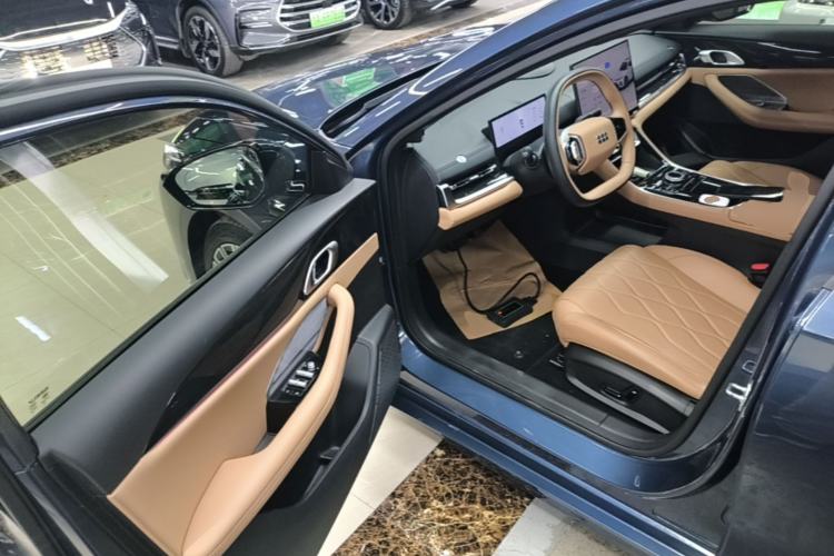 Used Geely Galaxy A7 2025 Model EM-i 150km Starship Edition Driver Seat