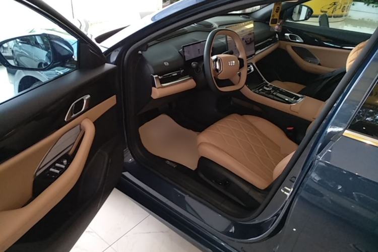 Used Geely Galaxy A7 2025 Model EM-i 150km Starship Edition Driver Seat