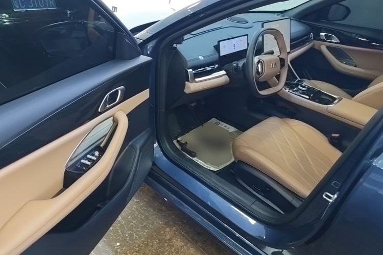 Used Geely Galaxy A7 2025 Model EM-i 150km Starship Edition Driver Seat
