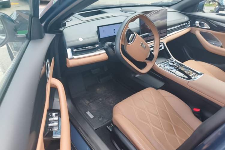 Used Geely Galaxy A7 2025 Model EM-i 150km Starship Edition Driver Seat