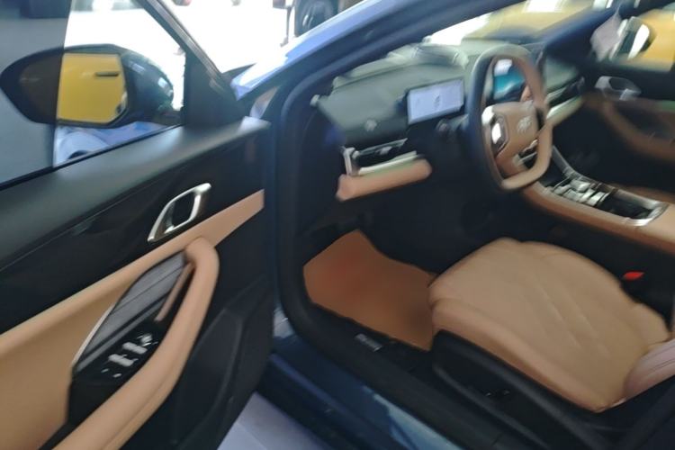 Used Geely Galaxy A7 2025 Model EM-i 150km Starship Edition Driver Seat