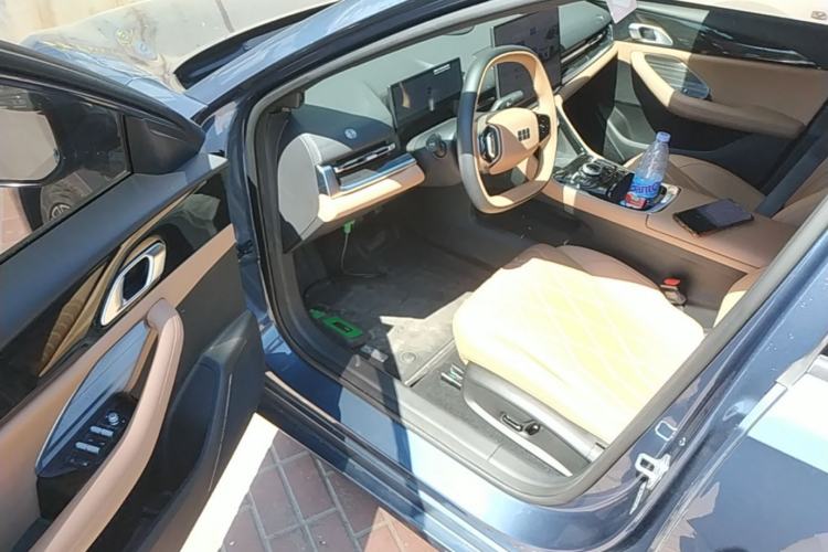 Used Geely Galaxy A7 2025 Model EM-i 150km Starship Edition Driver Seat