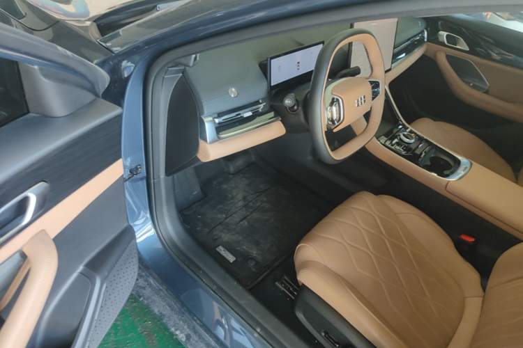 Used Geely Galaxy A7 2025 Model EM-i 150km Starship Edition Driver Seat