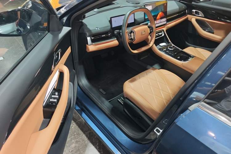 Used Geely Galaxy A7 2025 Model EM-i 150km Starship Edition Driver Seat