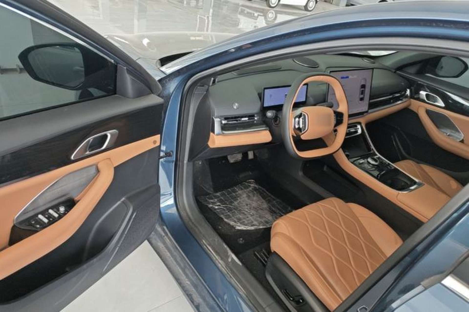 Used Geely Galaxy A7 2025 Model EM-i 150km Starship Edition Driver Seat