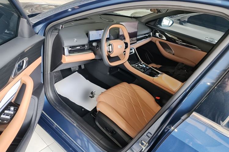 Used Geely Galaxy A7 2025 Model EM-i 150km Starship Edition Driver Seat