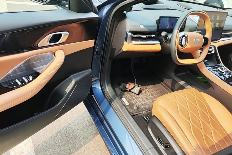 Used Geely Galaxy A7 2025 Model EM-i 150km Starship Edition Driver Seat