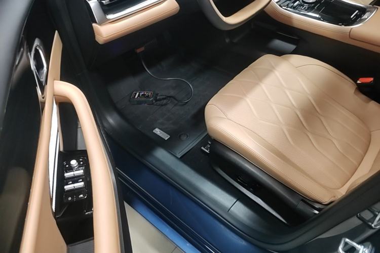 Used Geely Galaxy A7 2025 Model EM-i 150km Starship Edition Driver Seat