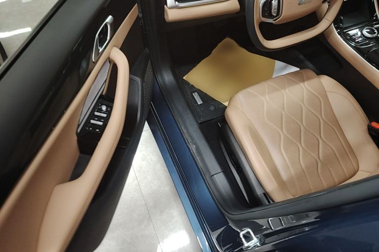 Used Geely Galaxy A7 2025 Model EM-i 150km Starship Edition Driver Seat