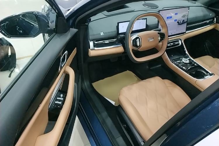 Used Geely Galaxy A7 2025 Model EM-i 150km Exploration+ Edition Driver Seat