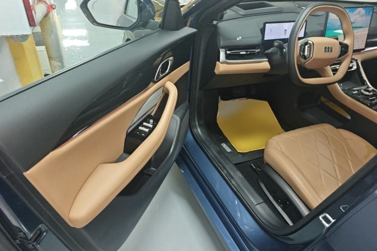 Used Geely Galaxy A7 2025 Model EM-i 150km Starship Edition Driver Seat