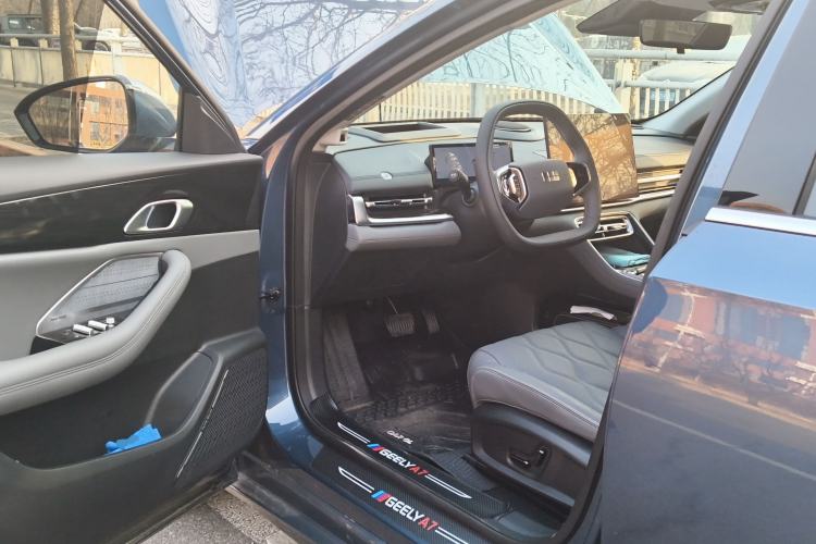 Used Geely Galaxy A7 2025 Model EM-i 150km Exploration+ Edition Driver Seat