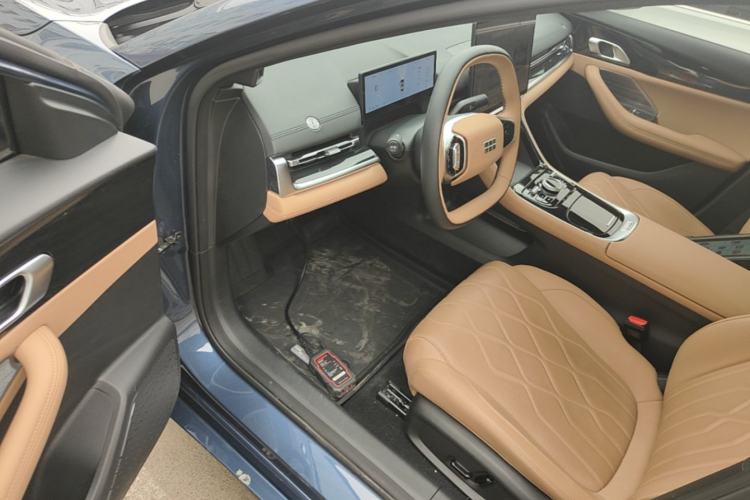 Used Geely Galaxy A7 2025 Model EM-i 150km Starship Edition Driver Seat