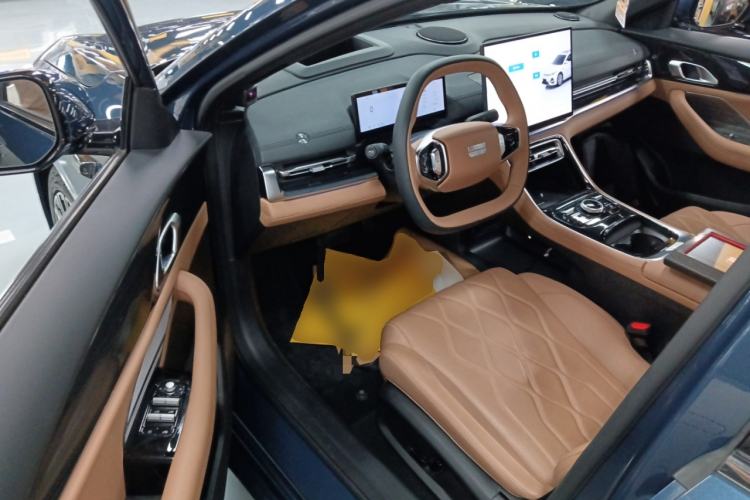 Used Geely Galaxy A7 2025 Model EM-i 150km Starship Edition Driver Seat