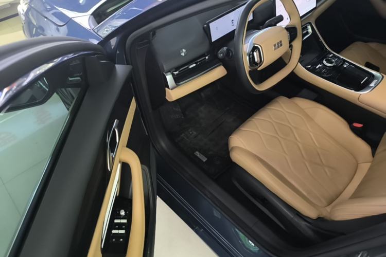 Used Geely Galaxy A7 2025 Model EM-i 150km Starship Edition Driver Seat