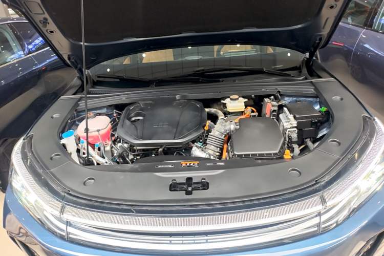 Used Geely Galaxy A7 2025 Model EM-i 150km Starship Edition Engine Bay