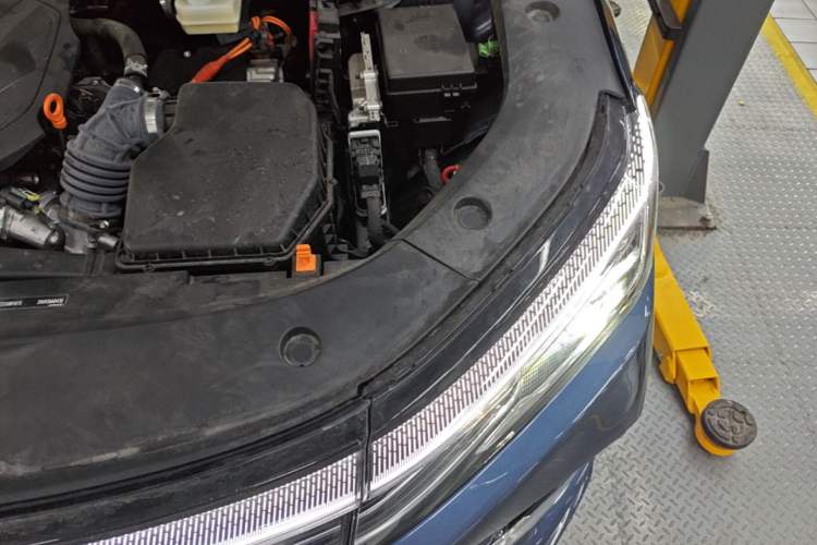 Used Geely Galaxy A7 2025 Model EM-i 150km Starship Edition Engine Bay Left