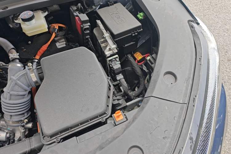 Used Geely Galaxy A7 2025 Model EM-i 150km Starship Edition Engine Bay Left