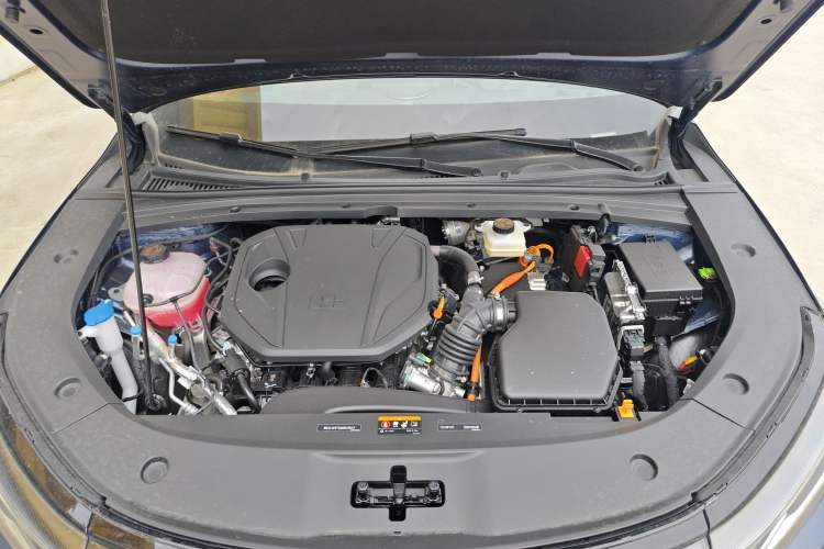 Used Geely Galaxy A7 2025 Model EM-i 150km Starship Edition Engine Bay