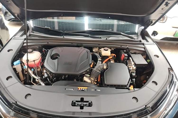 Used Geely Galaxy A7 2025 Model EM-i 150km Starship Edition Engine Bay