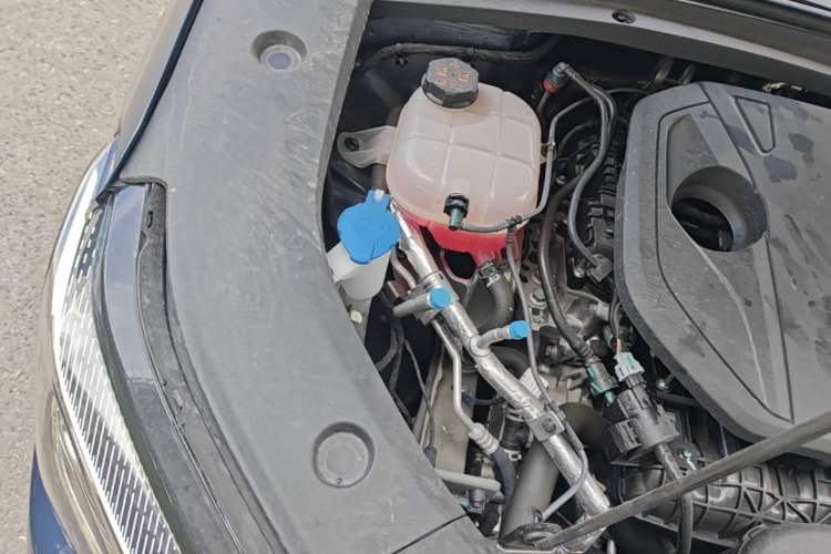 Used Geely Galaxy A7 2025 Model EM-i 150km Starship Edition Engine Bay Right