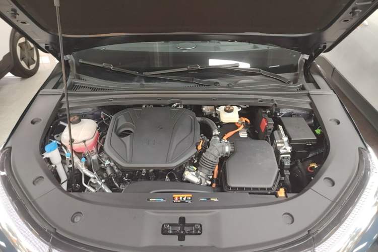 Used Geely Galaxy A7 2025 Model EM-i 150km Starship Edition Engine Bay