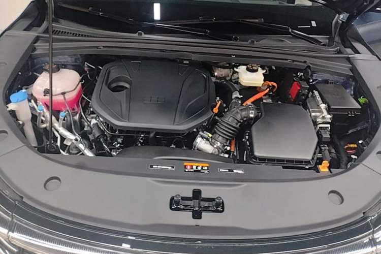 Used Geely Galaxy A7 2025 Model EM-i 150km Starship Edition Engine Bay