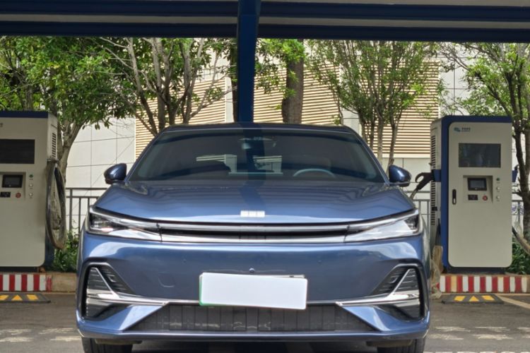 Used Geely Galaxy A7 2025 Model EM-i 150km Starship Edition Exterior 3