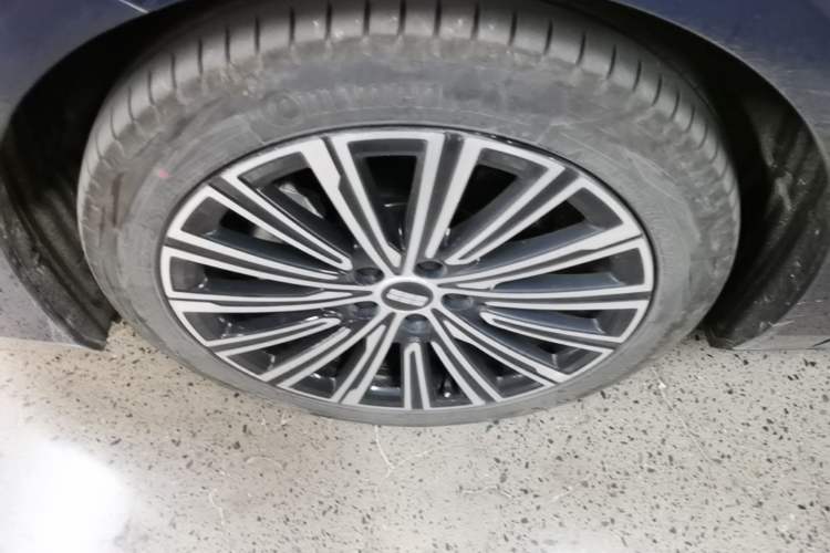 Used Geely Galaxy A7 2025 Model EM-i 150km Starship Edition Exterior 4