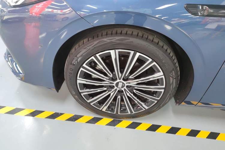Used Geely Galaxy A7 2025 Model EM-i 150km Starship Edition Exterior 4