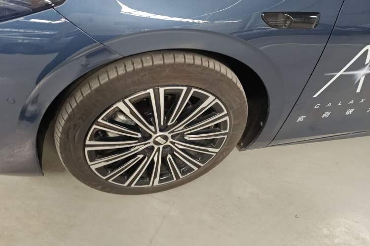 Used Geely Galaxy A7 2025 Model EM-i 150km Starship Edition Exterior 4