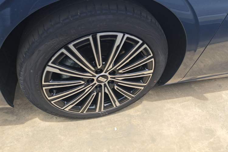Used Geely Galaxy A7 2025 Model EM-i 150km Starship Edition Exterior 4