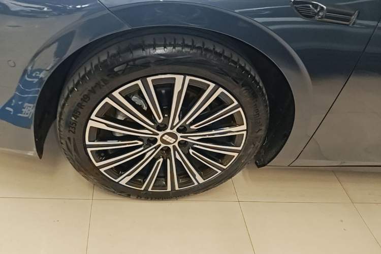 Used Geely Galaxy A7 2025 Model EM-i 150km Starship Edition Exterior 4