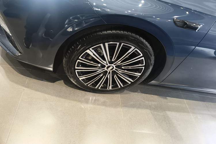 Used Geely Galaxy A7 2025 Model EM-i 150km Starship Edition Exterior 4
