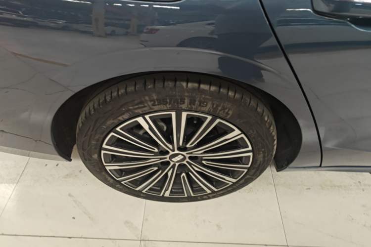 Used Geely Galaxy A7 2025 Model EM-i 150km Starship Edition Exterior 5