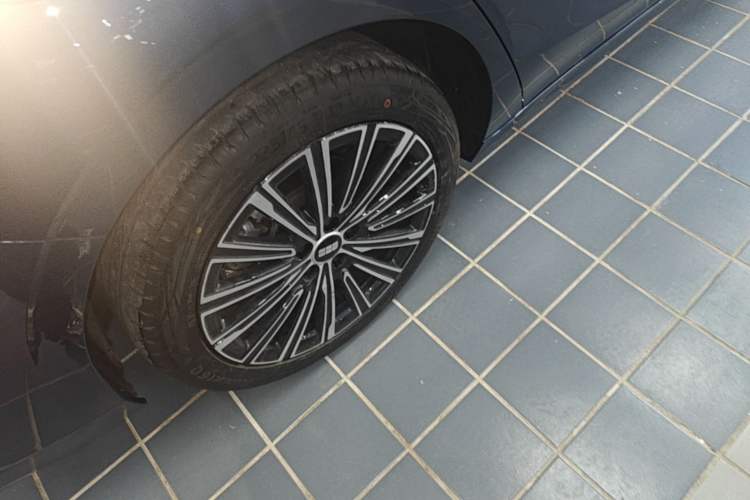 Used Geely Galaxy A7 2025 Model EM-i 150km Starship Edition Exterior 5