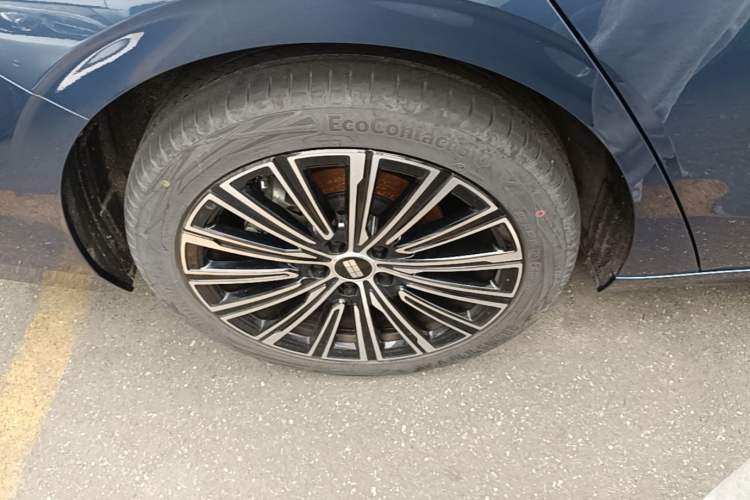 Used Geely Galaxy A7 2025 Model EM-i 150km Starship Edition Exterior 5