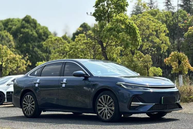 Used Geely Galaxy A7 2025 Model EM-i 150km Starship Edition Exterior 5
