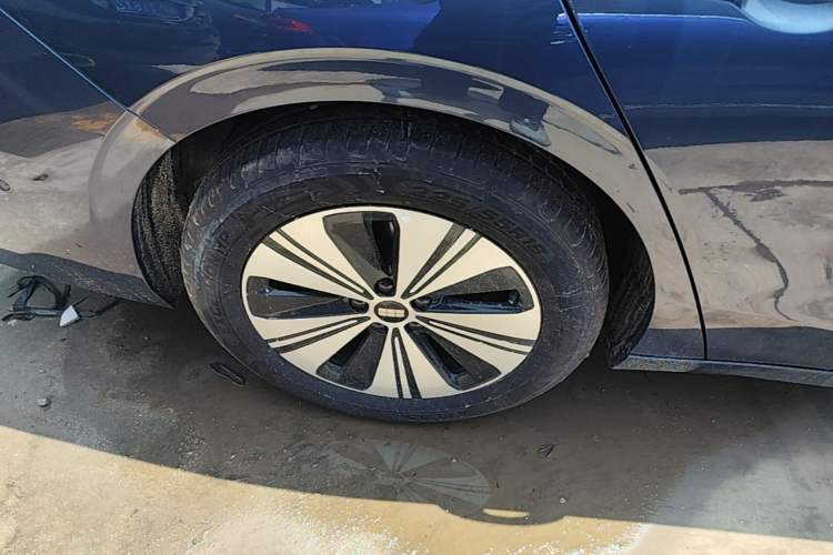 Used Geely Galaxy A7 2025 Model EM-i 150km Exploration+ Edition Exterior 5