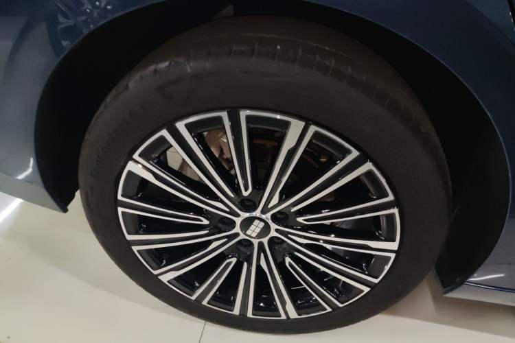 Used Geely Galaxy A7 2025 Model EM-i 150km Starship Edition Exterior 5