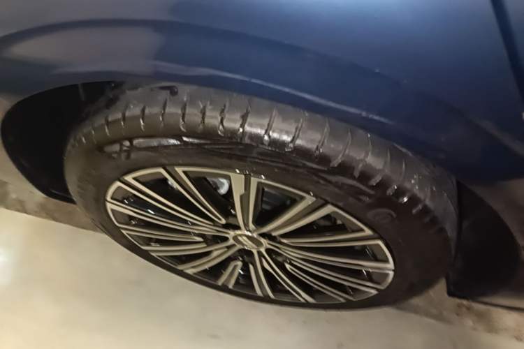Used Geely Galaxy A7 2025 Model EM-i 150km Starship Edition Exterior 5