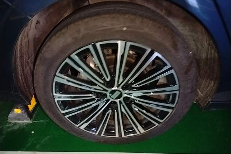 Used Geely Galaxy A7 2025 Model EM-i 150km Starship Edition Exterior 5